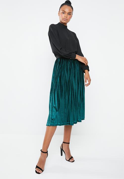 Superbalist - Choker detail blouse - black
