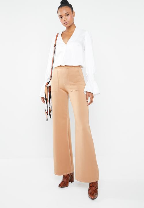 Superbalist - Deep V bell shirt - white