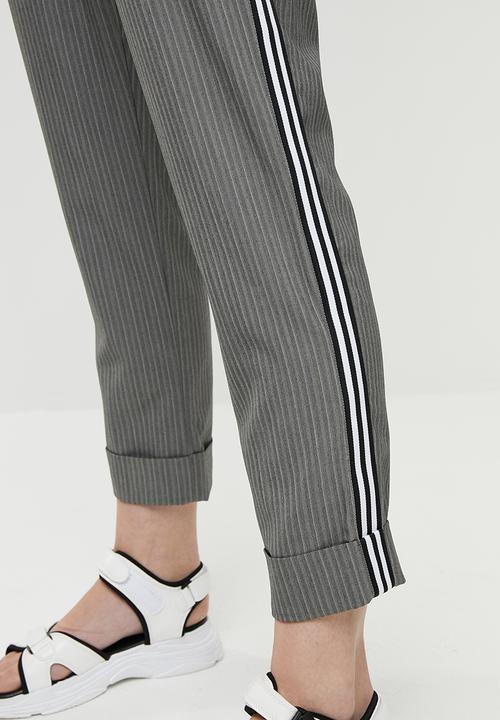 STYLE REPUBLIC - Racing stripe trouser - grey
