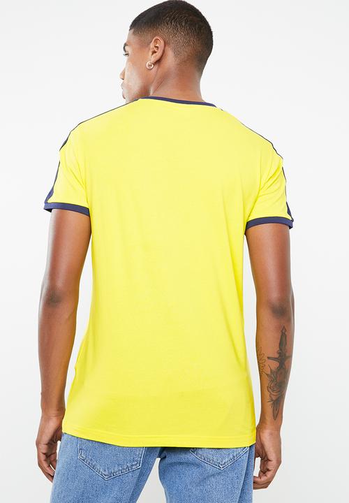 PUMA - Iconic T7 slim fit tee - yellow & navy