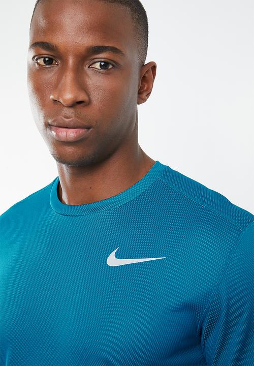 Nike - Nike dry fit breathe run short sleeve top - blue
