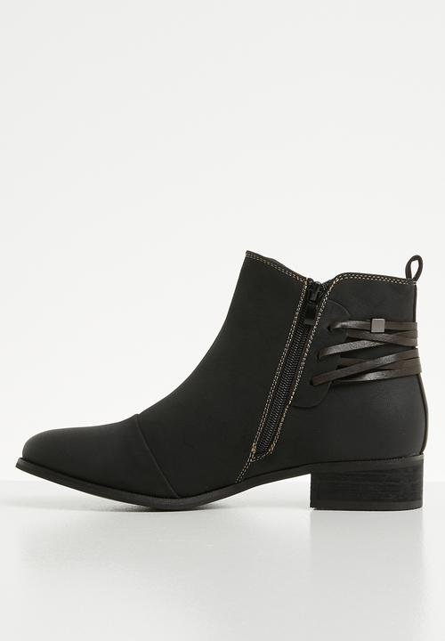 Miss Black - Criss-cross ankle boot - black