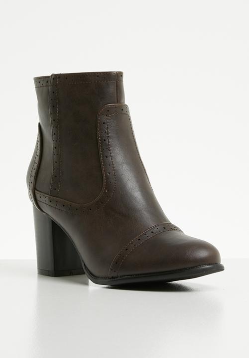 Jada - Slip on ankle boot - brown