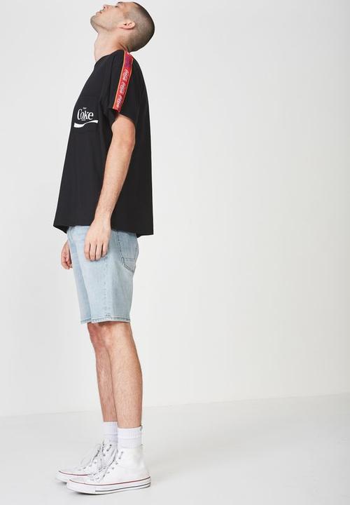 Cotton On - Downtown loose fit tee - black & red
