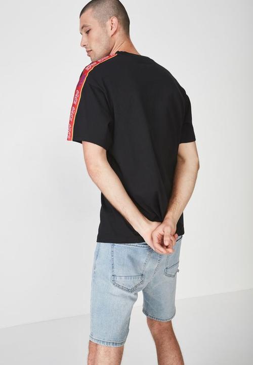Cotton On - Downtown loose fit tee - black & red
