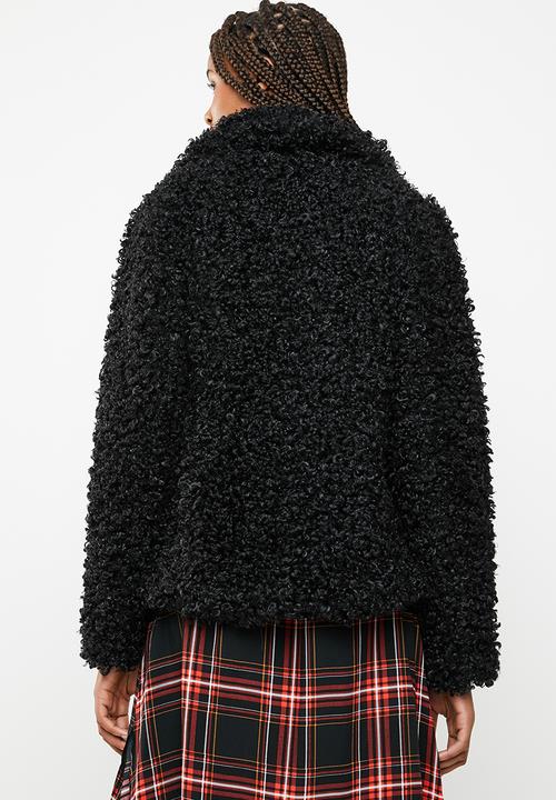 Missguided - Shaggy waterfall faux fur jacket - black