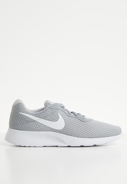 nike grey tanjun sneakers