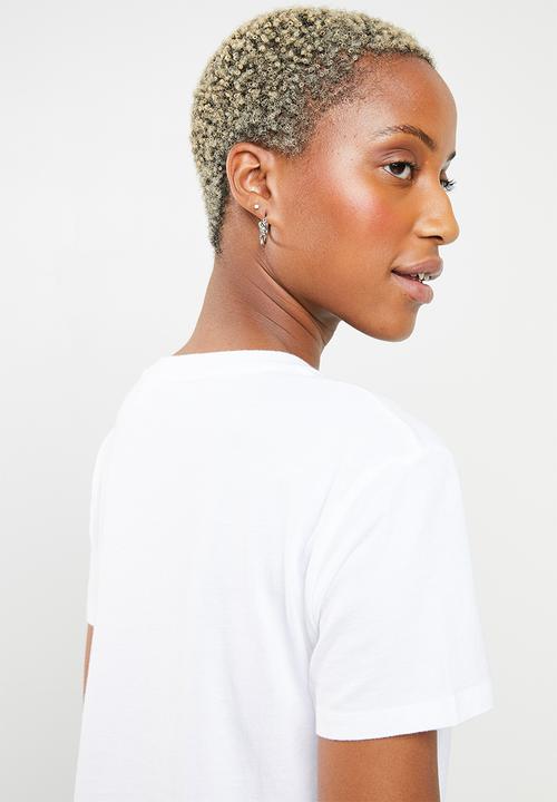 Levi’s® - The perfect sportswear logo - white