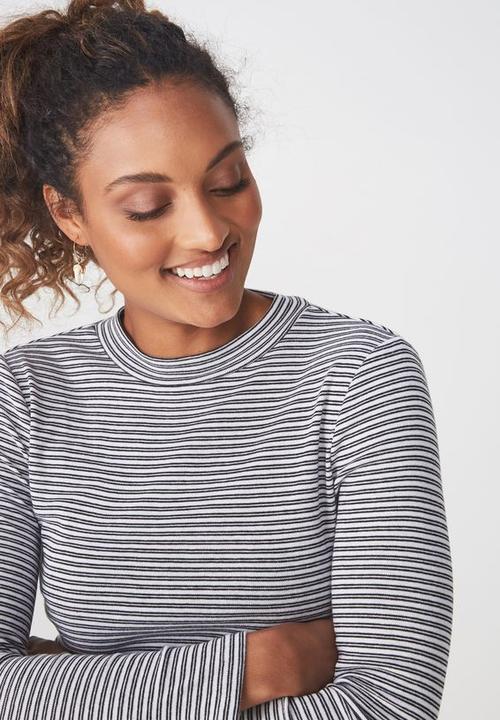 Cotton On - Mock neck chop long sleeve striped tee - white & black 