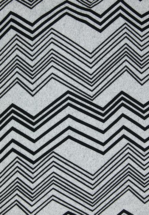 Revenge - Zip through zig zag top - grey