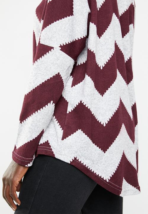 Revenge - Zig zag top - burgundy & grey