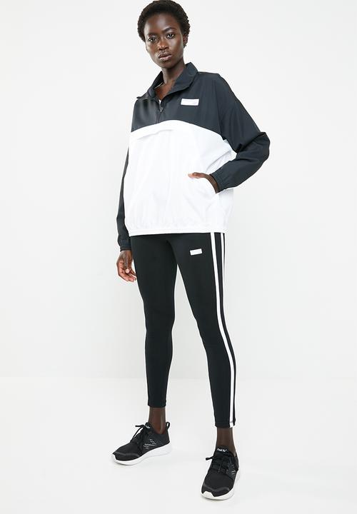 New Balance  - Athletics windbreaker pullover - black & white