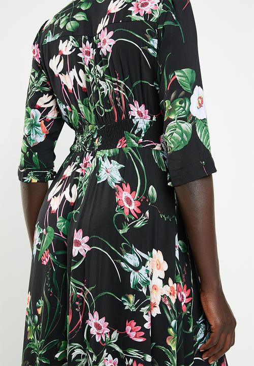 Revenge - 3/4 Sleeve floral v-neck maxi dress - multi