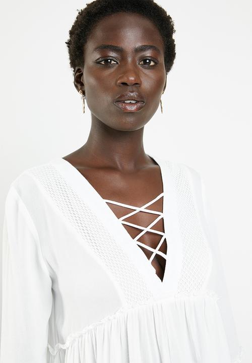 Revenge - Hi lo lace up top - white