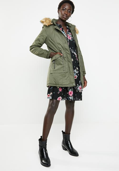 Revenge - Parka with faux fur - khaki