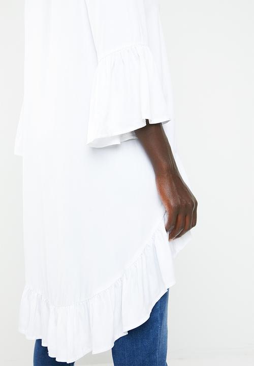Revenge - Bell sleeve dip hem top - white