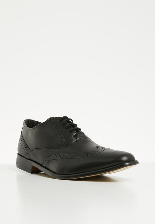 Superbalist - Seth leather brogue - black