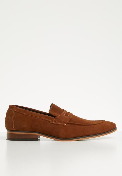 Superbalist - Christopher suede loafer - tan