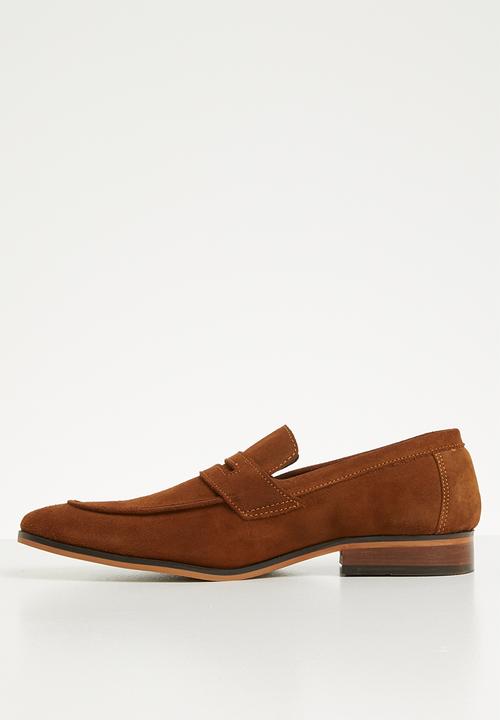 Superbalist - Christopher suede loafer - tan