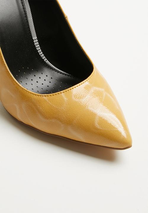 Plum - Zebra print stiletto heel - yellow