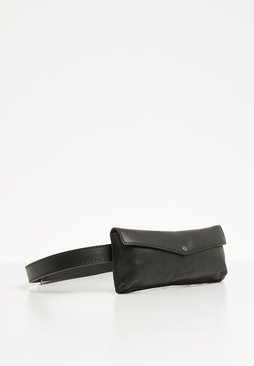 Escape Society - Leather travel waist band - black