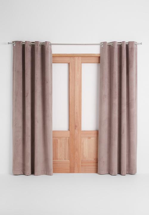 Sixth Floor - Velvet eyelet curtain 2 pack - rose