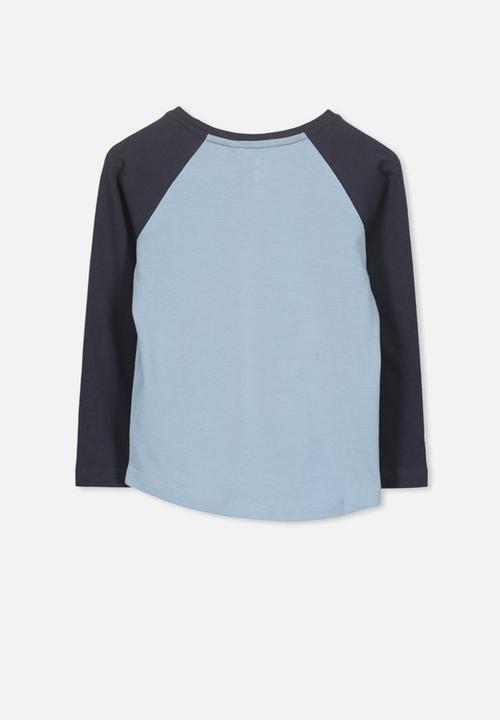 Cotton On - Tom long sleeve raglan tee - blue & navy