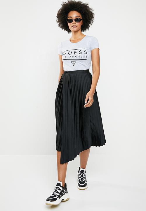 GUESS - Short sleeve minimal guess T-shirt - grey