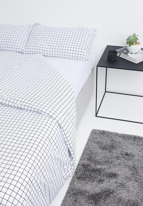 Sixth Floor - Caviar check printed duvet set - black