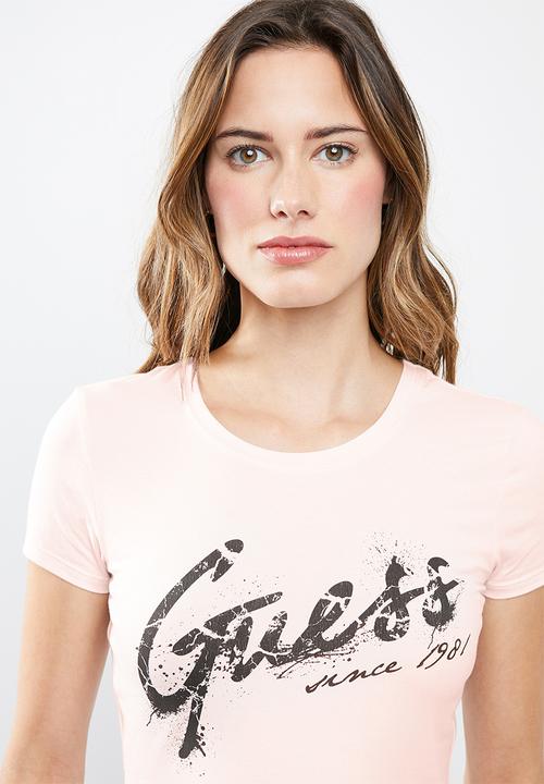 GUESS - Short sleeve script logo tee - pink