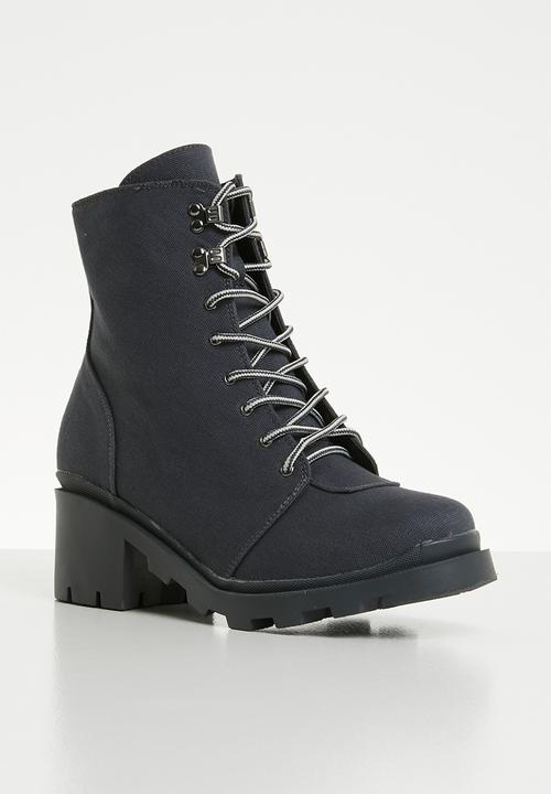 Missguided - Canvas hiking boot - charcoal