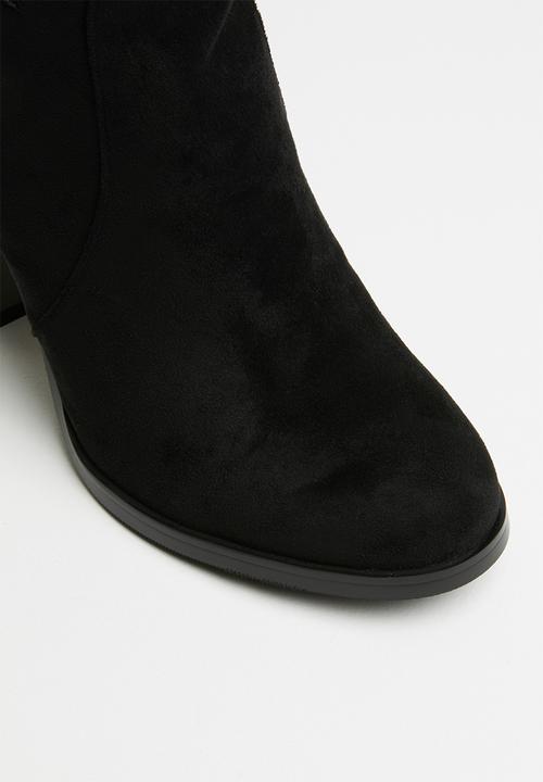 Plum - Star boot - black