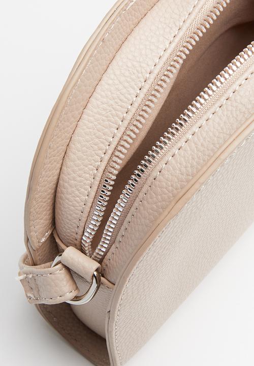Cotton On - Graceful half moon cross body bag - neutral