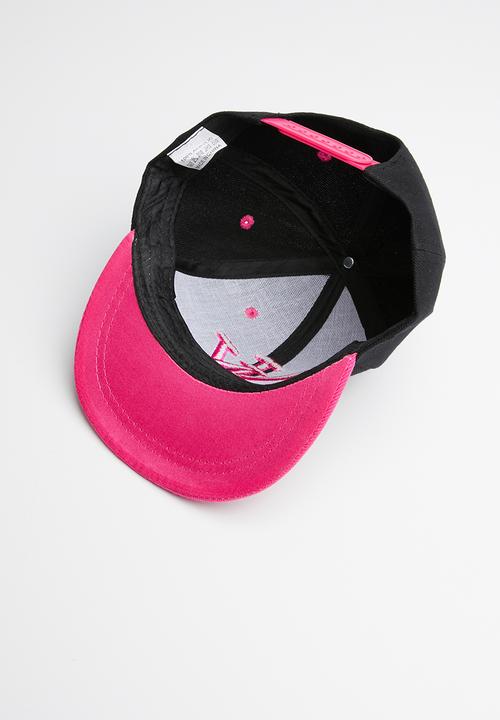Pop Candy - Embroidered flat brim cap - pink & black