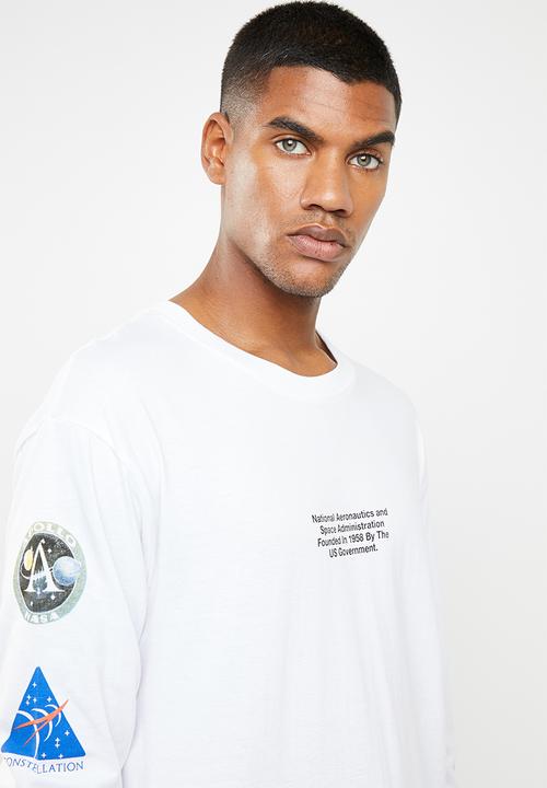 Cotton On - Nasa- exploration tbar collaboration long sleeve tee - white