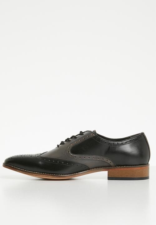 Pringle of Scotland - Aaron lace-up - black