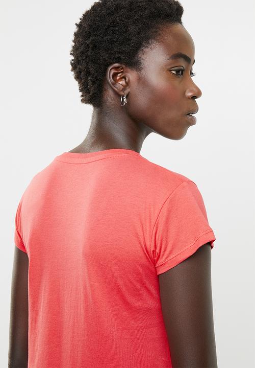Cotton On - Tbar friends graphic tee - red