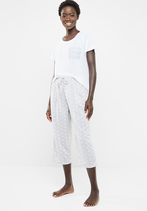 edit - Sleep tee and capri pants sleep set - grey & white