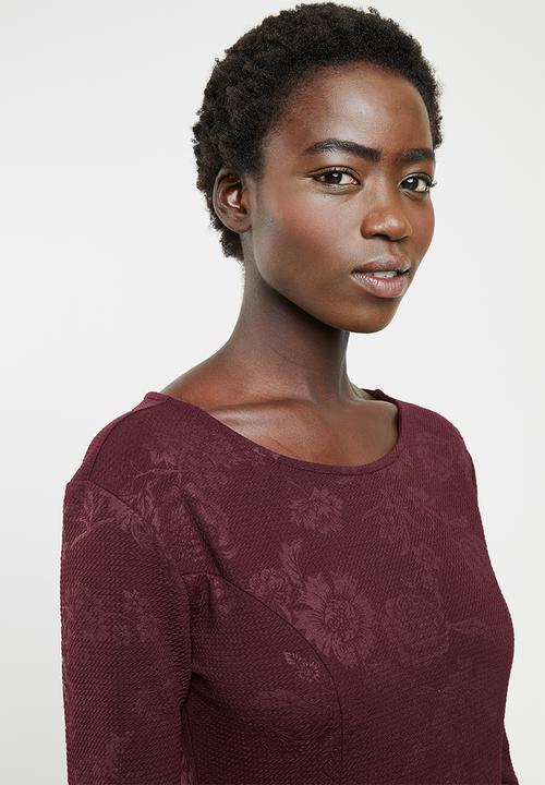 edit - Long sleeve fit and flare dress - burgundy