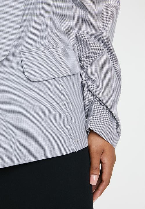 STYLE REPUBLIC PLUS - Ruched sleeve blazer - grey 