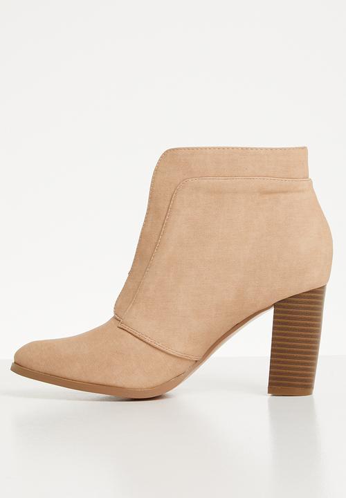 Miss Black - Front zip ankle boot - neutral
