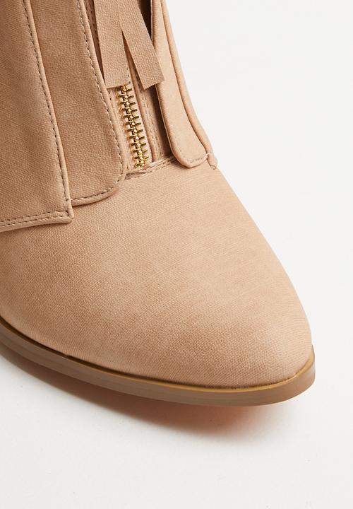 Miss Black - Front zip ankle boot - neutral
