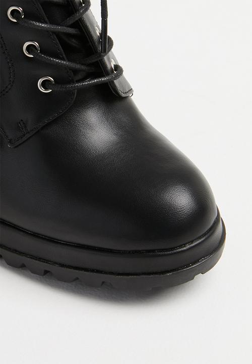 Superbalist - Sidney lace up boot - black