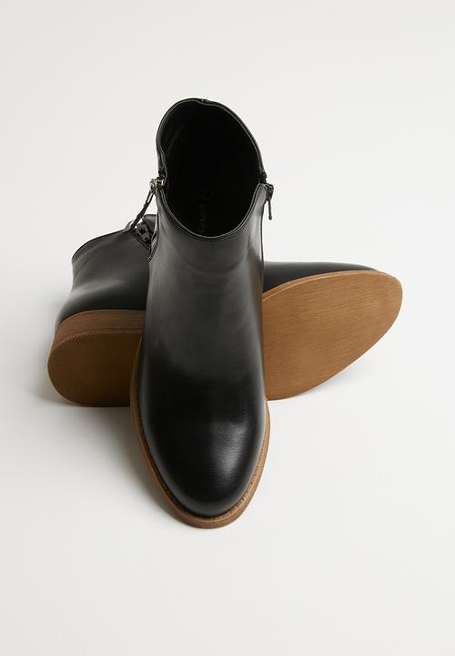 Superbalist - Basic stud ankle boot