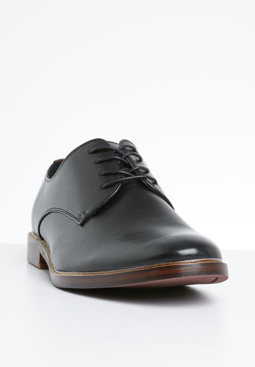 black Call It Spring Formal Shoes 