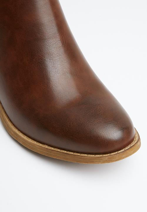 Superbalist - Basic stud ankle boot - brown