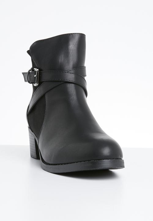 Butterfly Feet - Kaelyn boot - black