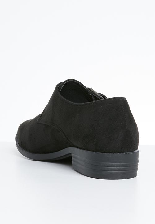 Butterfly Feet - Dyanna brogue - black