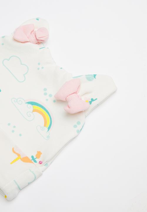 Baby Corner - Unicorn patterned sleepsuit & cap set - multi