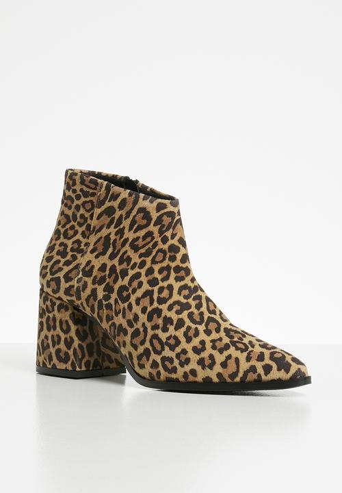 Vero Moda - Saga leather ankle boot - brown